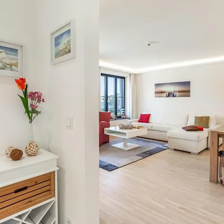 Pearl Apartment